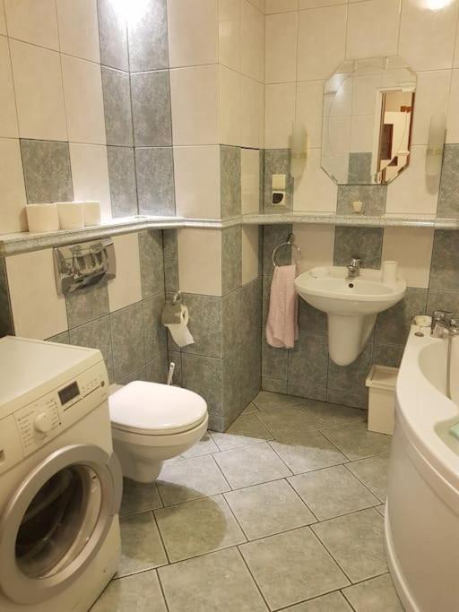 Sloneczny Apartamencik Apartment Wroclaw Ngoại thất bức ảnh