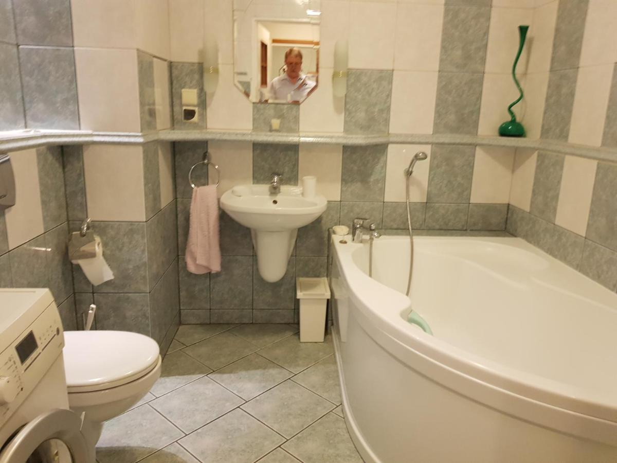 Sloneczny Apartamencik Apartment Wroclaw Ngoại thất bức ảnh