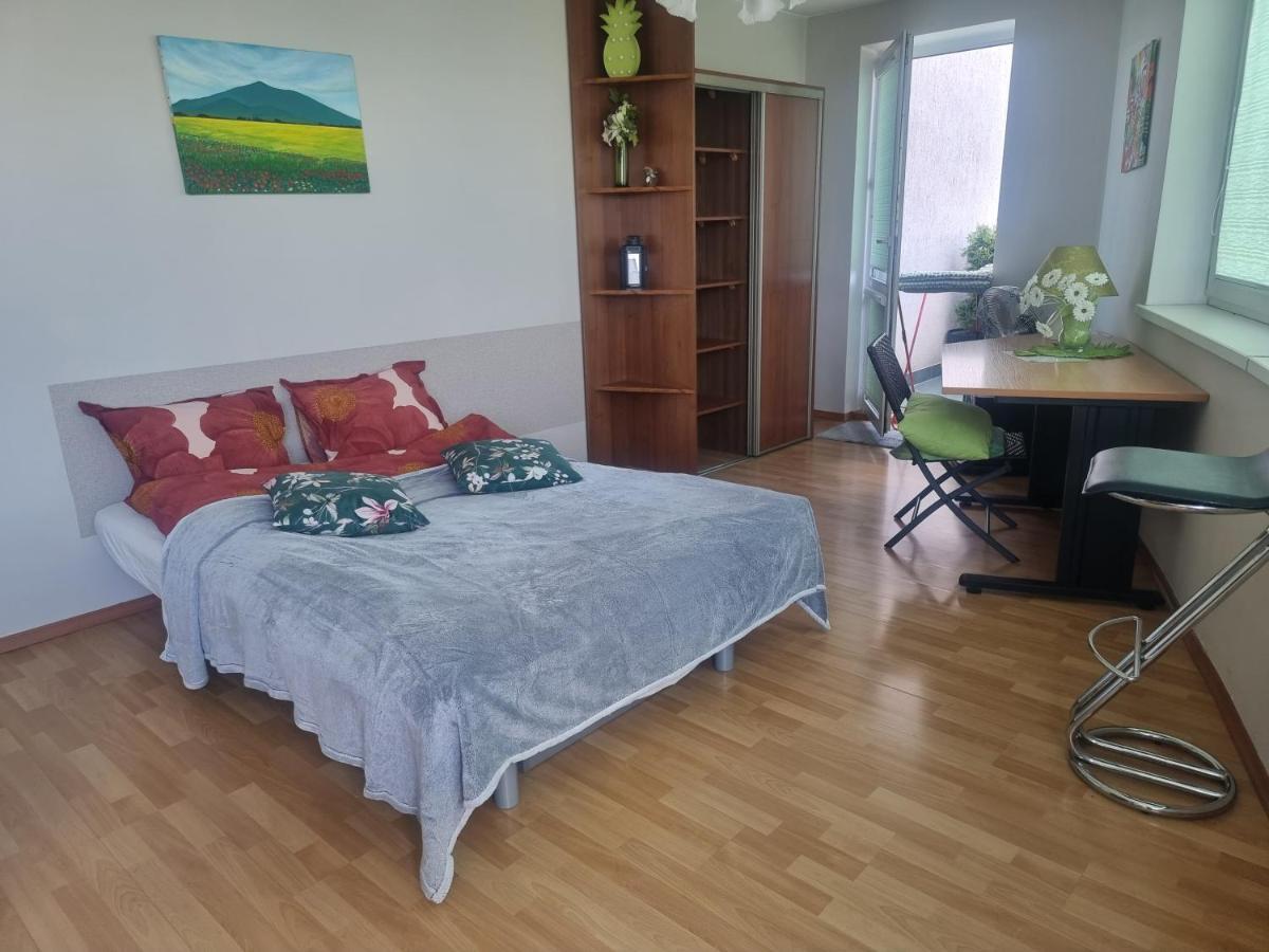Sloneczny Apartamencik Apartment Wroclaw Ngoại thất bức ảnh